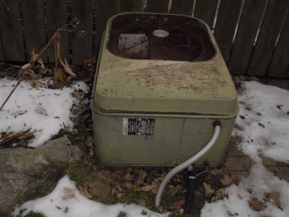 This AC unit is very old and will soon need to be replaced.